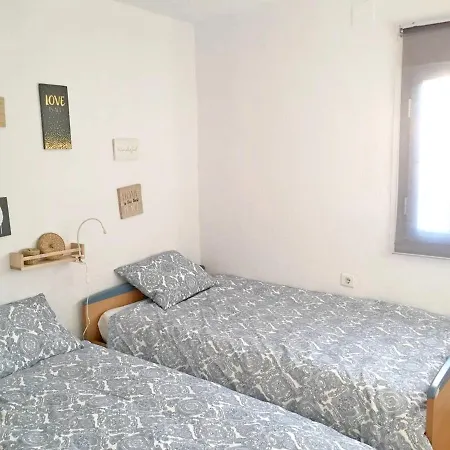 Appartamento 2 Bedrooms With Furnished Terrace And Wifi At *